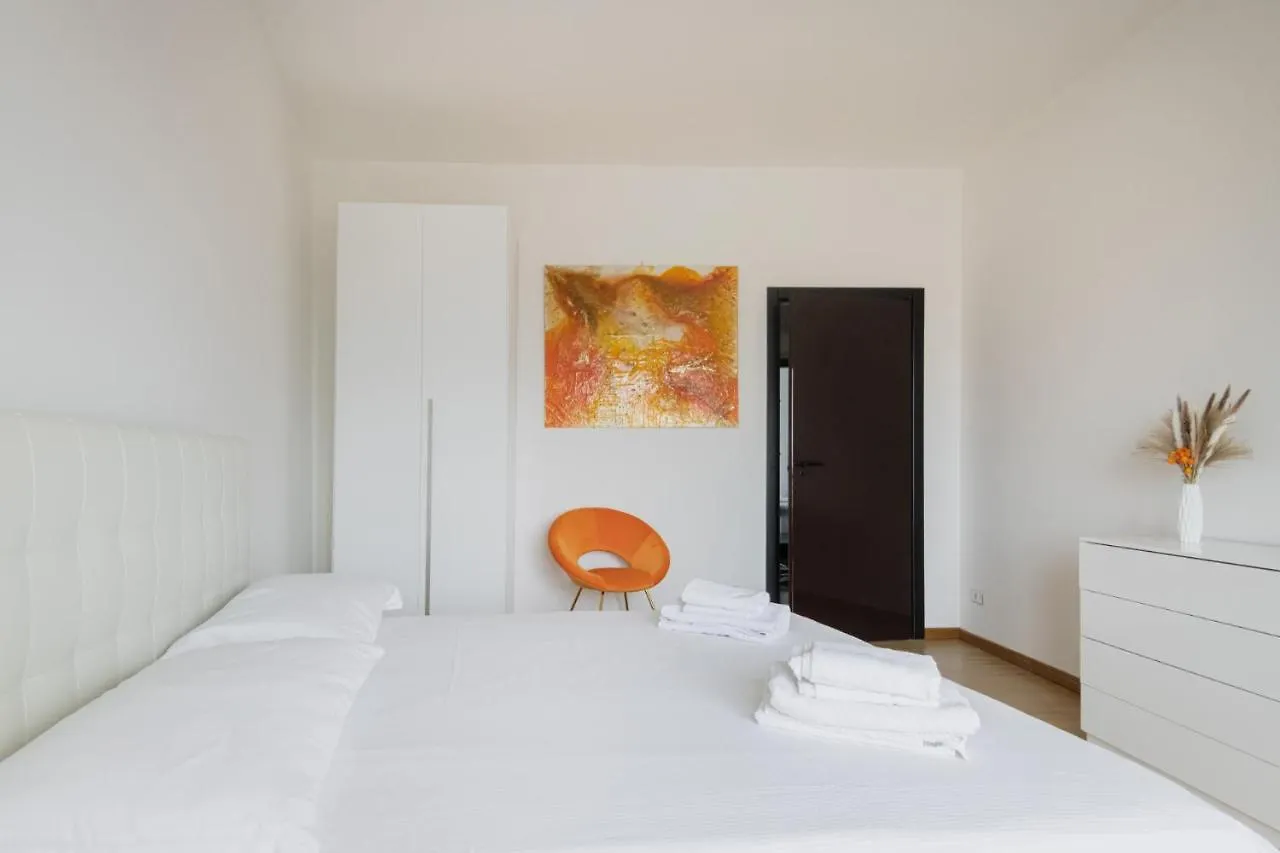 Easylife - Elegante Attico 2 Min Da Parco Sempione Apartment Milan