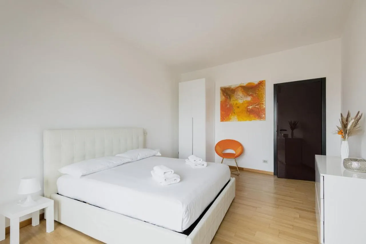 Easylife - Elegante Attico 2 Min Da Parco Sempione Apartment Milan