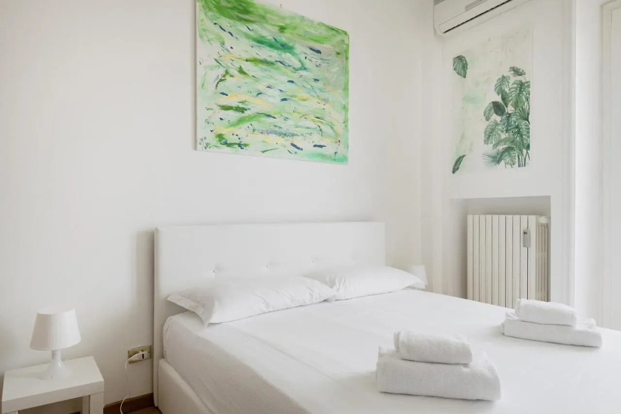 Easylife - Elegante Attico 2 Min Da Parco Sempione Apartment Milan